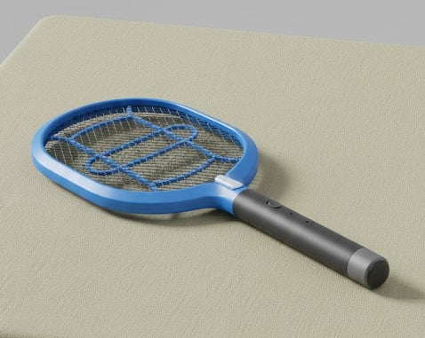 raquette électrique anti‑moustiques